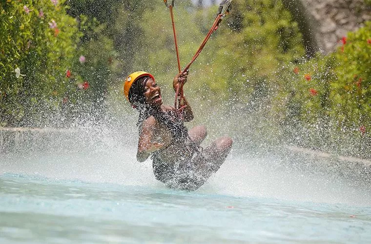 118099_zipline-mega-splash-2